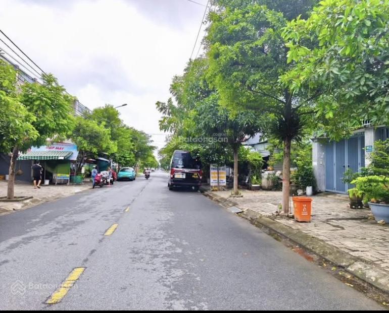 Hàng hiếm khó kiếm
mặt tiền hòa xuân  đường 7.5m  hướng nam  gần chợ 120m ngang 6m