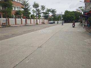 Bán đất thanh trì  diện tích rộng 70m2  ô tô vào đất  giá đầu tư nhỉnh 4 tỷ, sổ đỏ sẵn