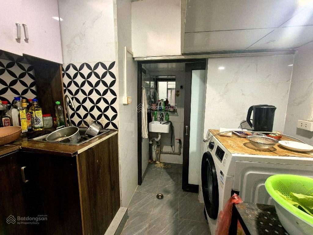 3,25 tỷ căn góc tầng hai 19m2 sổ đỏ (thực tế sử dụng 55m2) 2 pn thoáng phố thái thịnh, đống đa