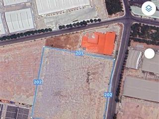 Bán đất trong kcn  bàu bàng. đất 40487m2. đất trả tiền 1 lần đến 2057. giá 4,18 triệu/m²