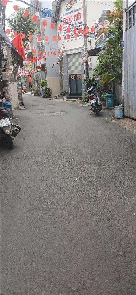 Tôi cần bán nhà hxh 79 lê hoàng phái 52m2 ngang 4.1m 1 trệt 2 lầu nhỉnh 6 tỷ p.17 gò vấp.