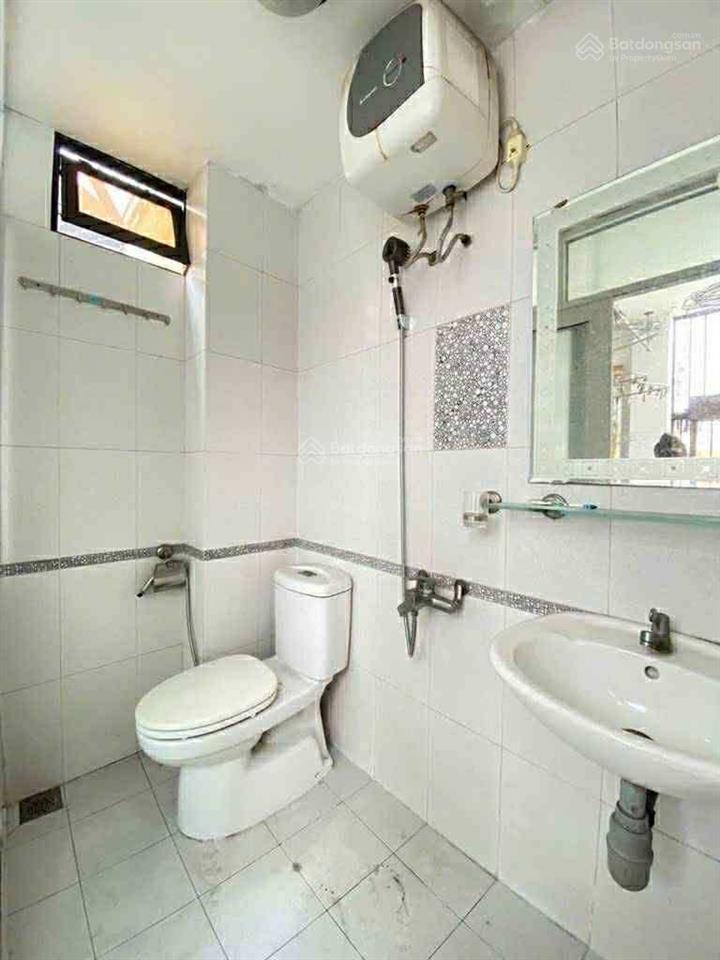 Tôi cần bán nhà hxh 79 lê hoàng phái 52m2 ngang 4.1m 1 trệt 2 lầu nhỉnh 6 tỷ p.17 gò vấp.