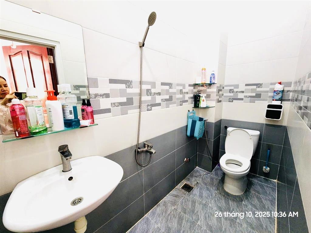 Nhà đẹp 3 tầng (3.6x13.4m)  giá tốt  hẻm 141 tám danh, p4, q8