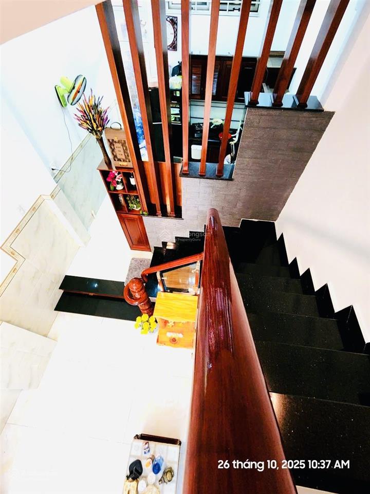 Nhà đẹp 3 tầng (3.6x13.4m)  giá tốt  hẻm 141 tám danh, p4, q8