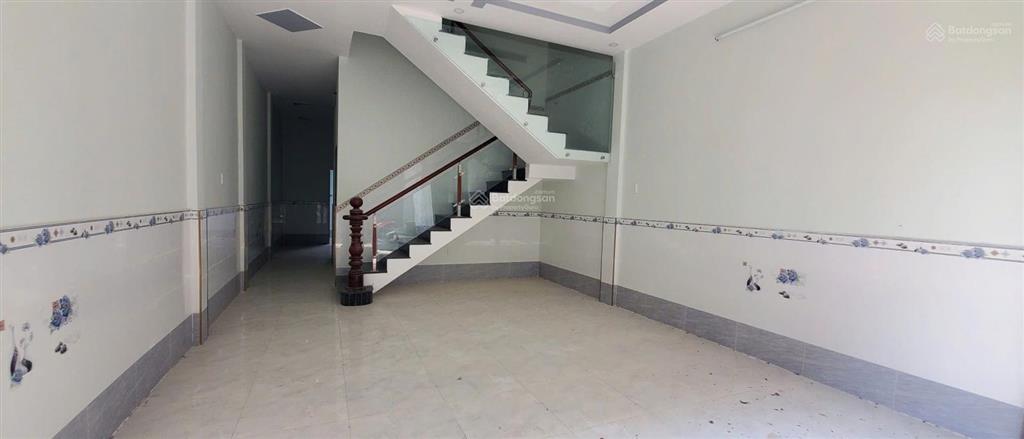 Ngộp  giá nào cũng bán 5x21m, ô tô vào tận nhà 1.7tỷ 4pn 2vs, shr  0936 639 ***