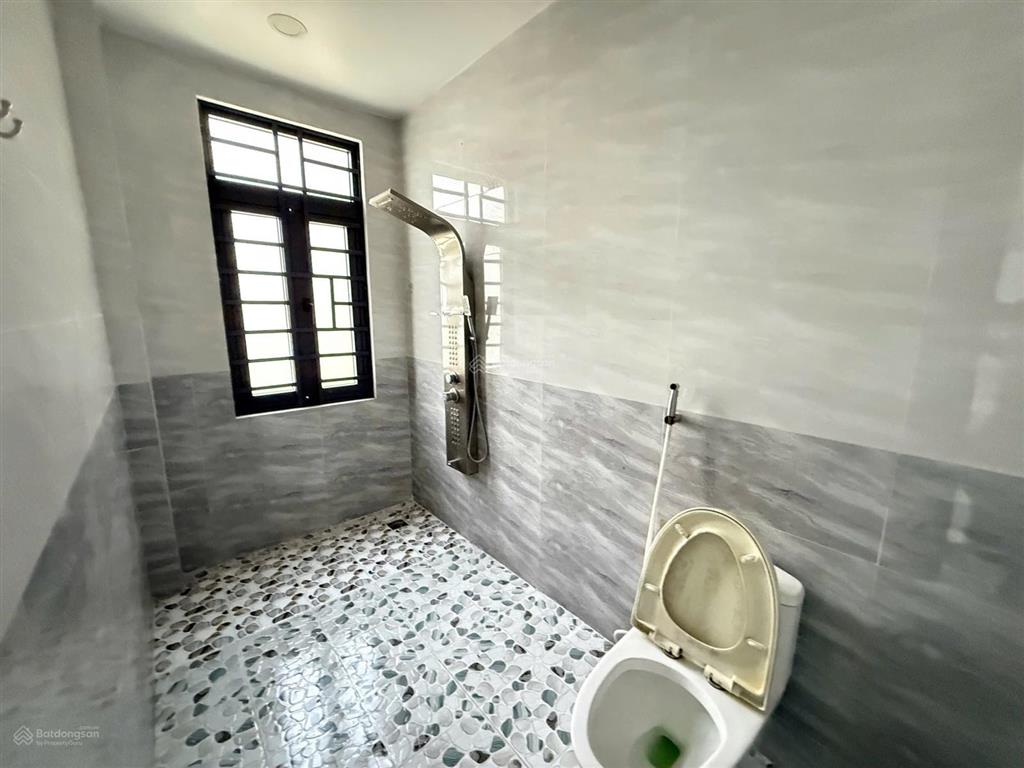 Biệt thự ngộp five star eco city (kđt 5 sao 2) 9x16m 4pn 5wc 1thờ 0936 639 *** nằm ngay đầu cổng