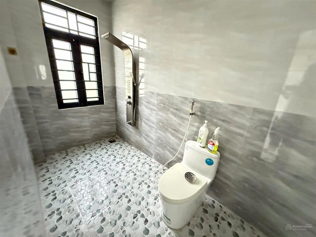 Biệt thự ngộp five star eco city (kđt 5 sao 2) 9x16m 4pn 5wc 1thờ 0936 639 *** nằm ngay đầu cổng