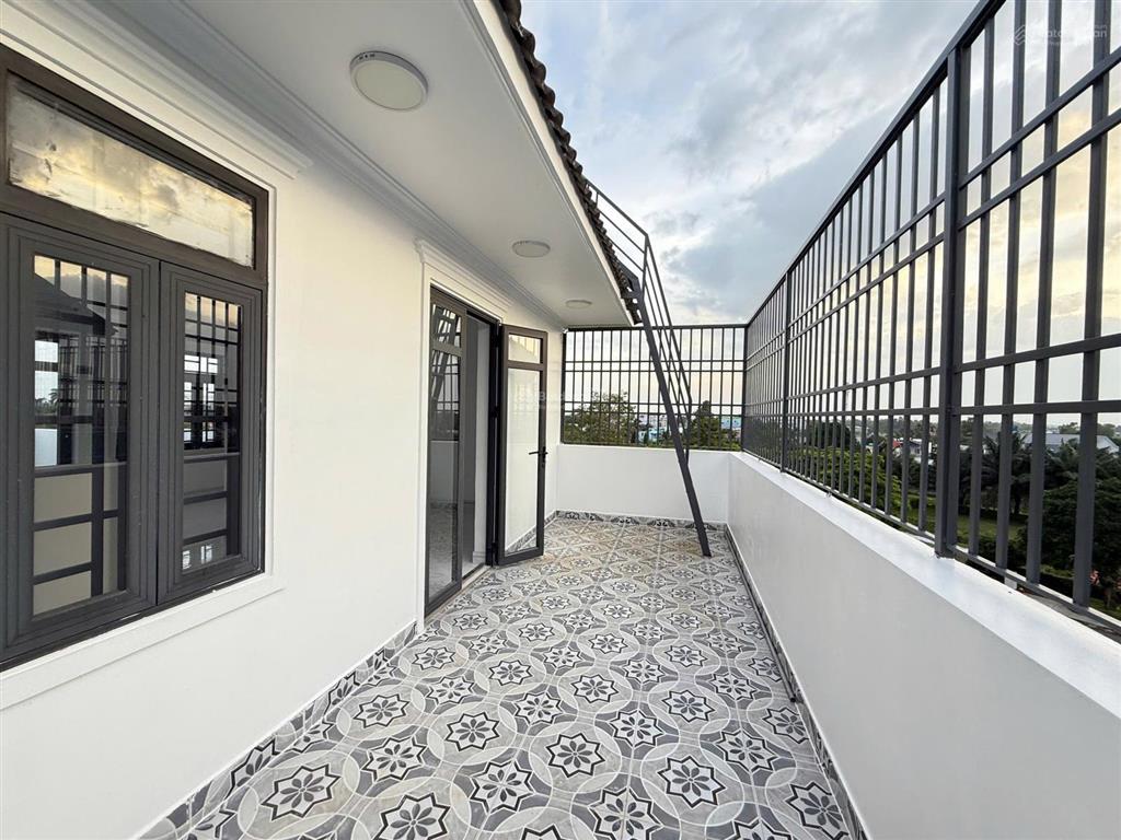 Biệt thự ngộp five star eco city (kđt 5 sao 2) 9x16m 4pn 5wc 1thờ 0936 639 *** nằm ngay đầu cổng