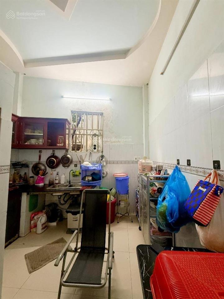 Bán nhà vị trí đẹp  45m2 (ngang 4m)  3 tầng, 4pn  mễ cốc, phường 15, quận 8  nhỉnh 3 tỷ