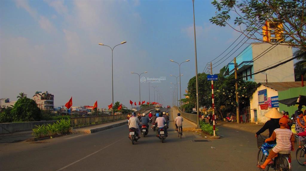 Bán nhà vị trí đẹp  45m2 (ngang 4m)  3 tầng, 4pn  mễ cốc, phường 15, quận 8  nhỉnh 3 tỷ