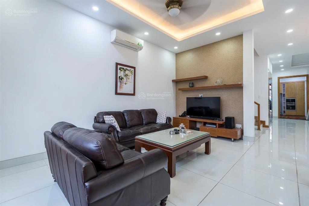 Bán villa sân vườn thảo điền cực đẹp  dt10.2 x 25m cn295m2  full nội thất + tm giá 76 tỷ tl