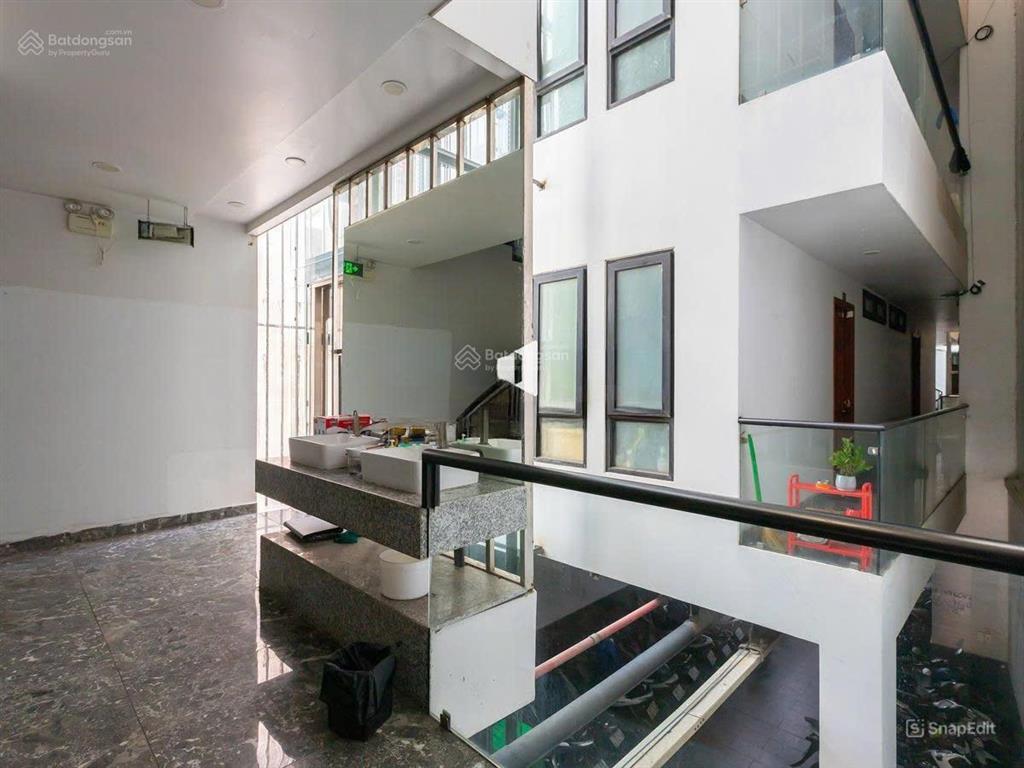 Siêu phẩm tòa nhà mtkd trần não  8,8 x 65  5 tầng  hđt 350tr  giá bán 131 tỷ tl