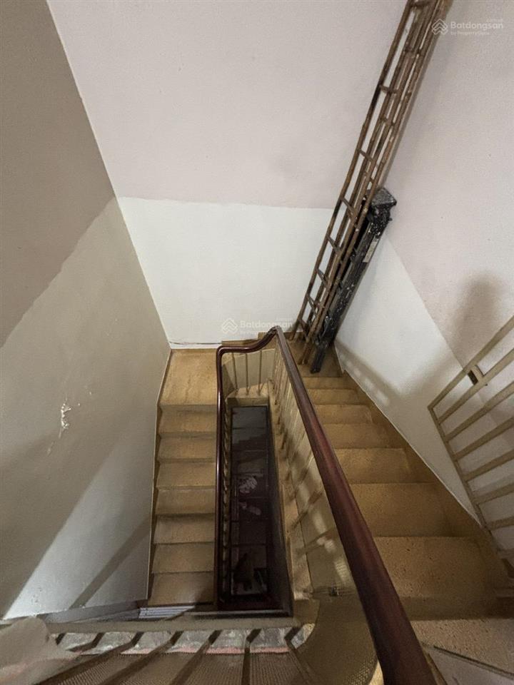 Bán nhà mặt tiền nguyễn trãi, phường 7, quận 5, 4x14m, 3 tầng. mái bằng