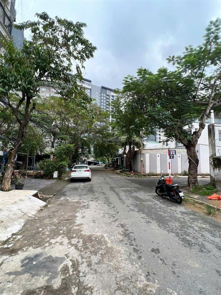 Nhà trọ làng đại học b, 5x25m, thu nhập 25tr giá bán 12 tỷ