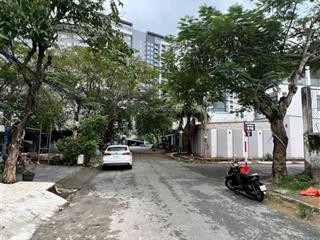 Nhà trọ làng đại học b, 5x25m, thu nhập 25tr giá bán 12 tỷ