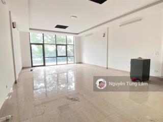 Cho thuê nhà 5 tầng thang máy mặt phố việt hưng làm ngân hàng, vp công ty