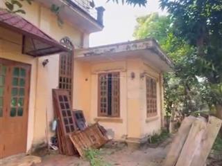 Gia đình ko ở đến cần bán nhà 2 tầng được xây trên lô đất 67m2 bám trục chính liên xã tại bột xuyên