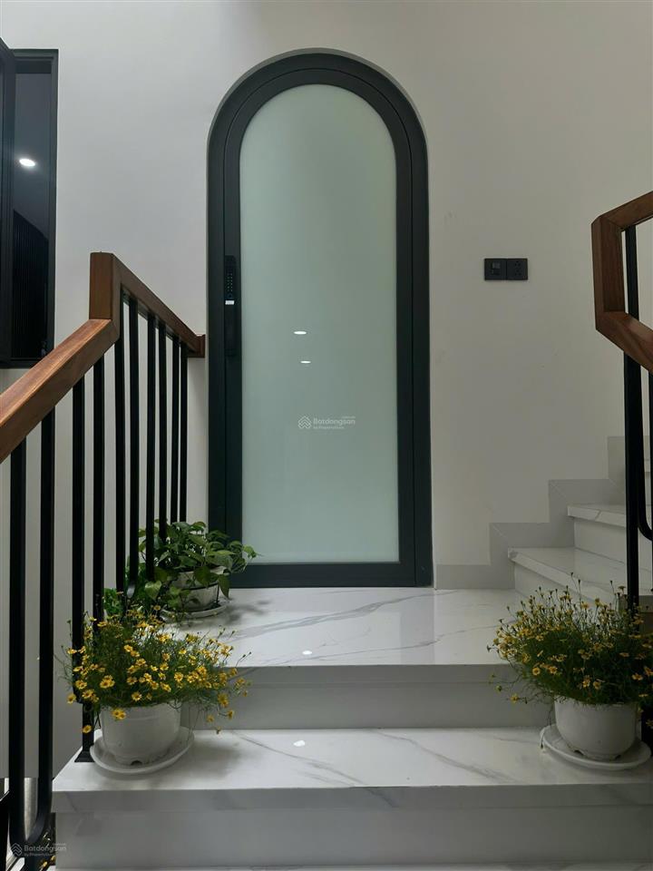 Siêu phẩm nhà đẹp full nội thất ngang 5,5m nở hậu ngay chợ đình phong phú dt 85,07m giá tốt 10 tỉ