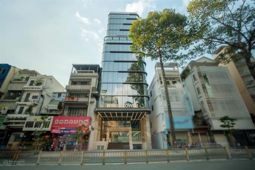 Wings tower văn phòng gần trung tâm quận 1