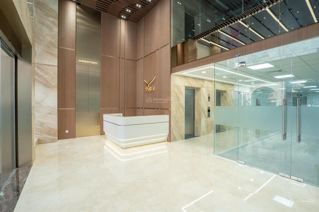 Wings tower văn phòng gần trung tâm quận 1