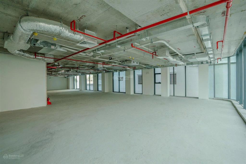 Wings tower văn phòng gần trung tâm quận 1