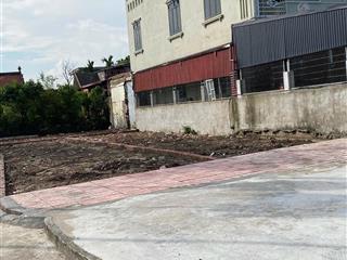 Mặt đường 9m,có vỉa hè,diện tích 83 vuông