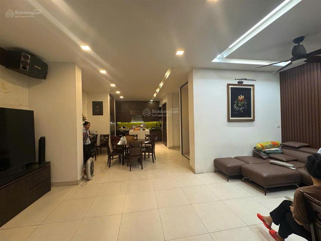 Bán nhà biệt thự liền kề ngõ 40 xuân la  diện tích 115m, 5 tầng, giá nhỉnh 40 tỷ