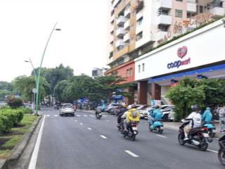 Bán gấp nhà phố trung tâm q.3  127m², hẻm 7m, sát mặt tiền hoàng sa giá tốt căn duy nhất,