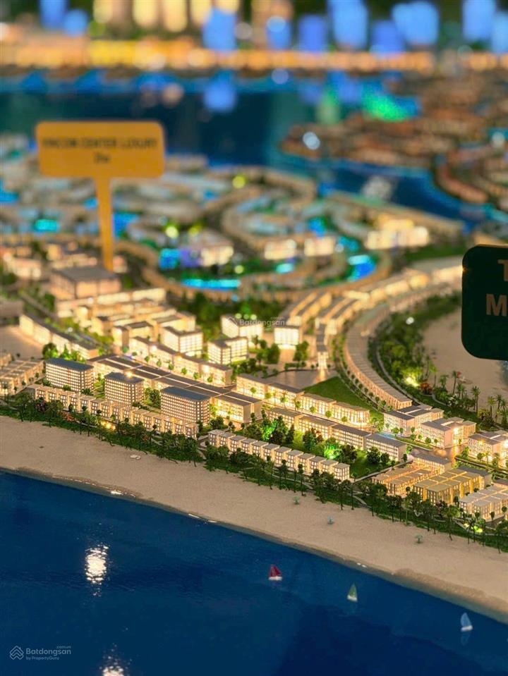 Cơ hội hiếm! nhà phố căn góc 152.6m²  vị trí trung tâm, giá tốt nhất từ cđt