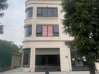 (chính chủ) cho thuê văn phòng 6.7x17m2 biệt thự lô góc 2 mặt tiền view đẹp tầng 2,3,4,5