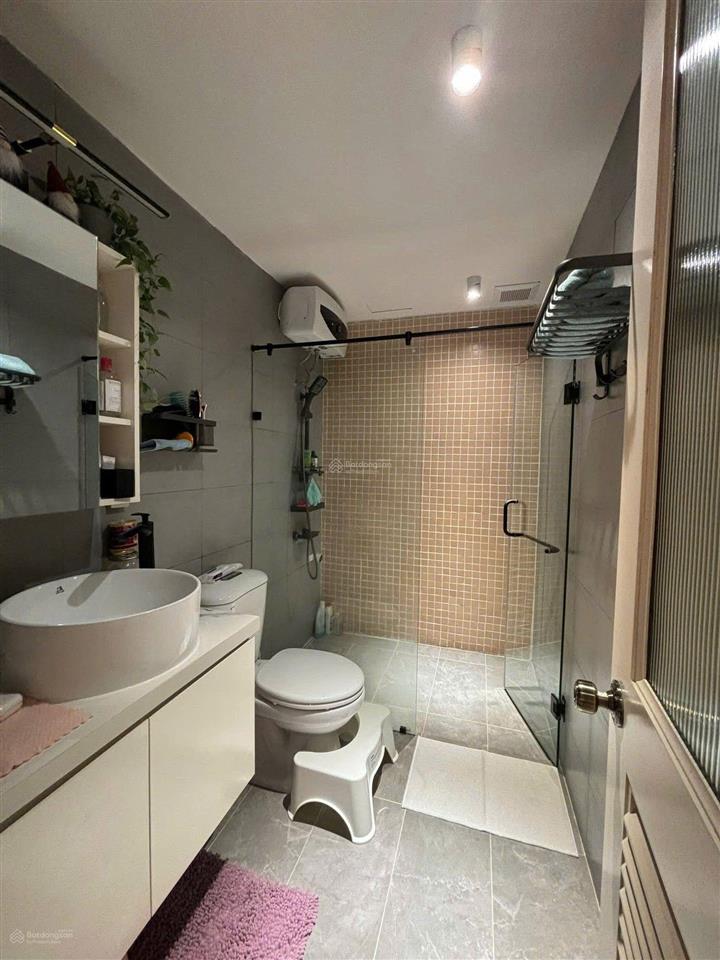 Bán gấp ch h3 hoàng diệu quận 4 vị trí trung tâm giá tốt vào ở ngay 2pn + 2wc  shr