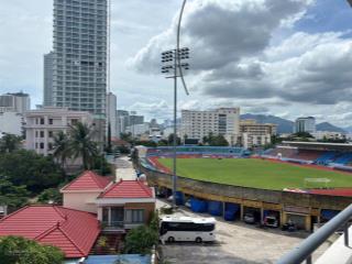 Căn hộ tầng 5, căn góc, ban công nhìn thẳng ra svđ tỉnh khánh hoà. đã cải tạo toàn bộ nhà. 2pn2vs,