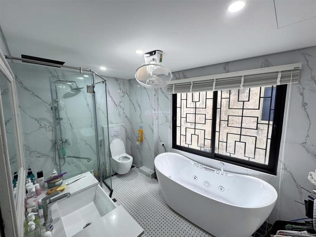 Cực hiếm phố thanh nhàn, phân lô, ngõ nông rộng 3m, nhà 3 thoáng sáng đẹp, có ô chờ thang máy.