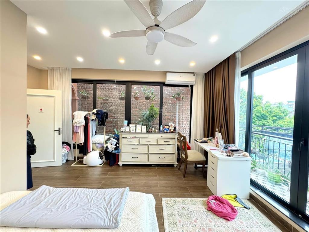 Cực hiếm phố thanh nhàn, phân lô, ngõ nông rộng 3m, nhà 3 thoáng sáng đẹp, có ô chờ thang máy.