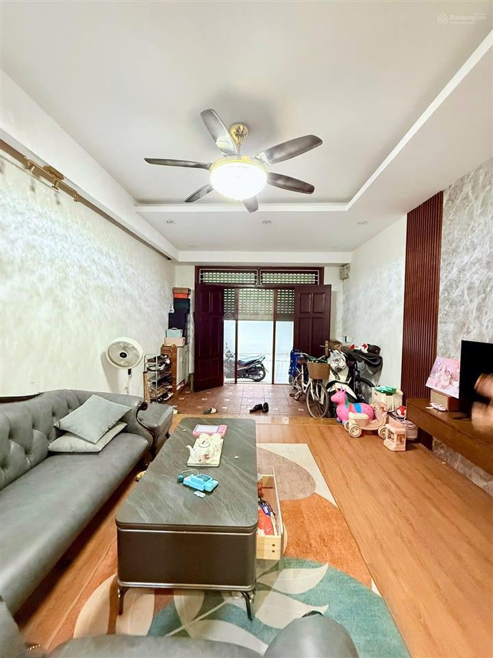 Gần ô tô tránh phố kim ngưu, phân lô, thang máy, ngõ nông thông kinh doanh tốt, sđđc 52m2*5t