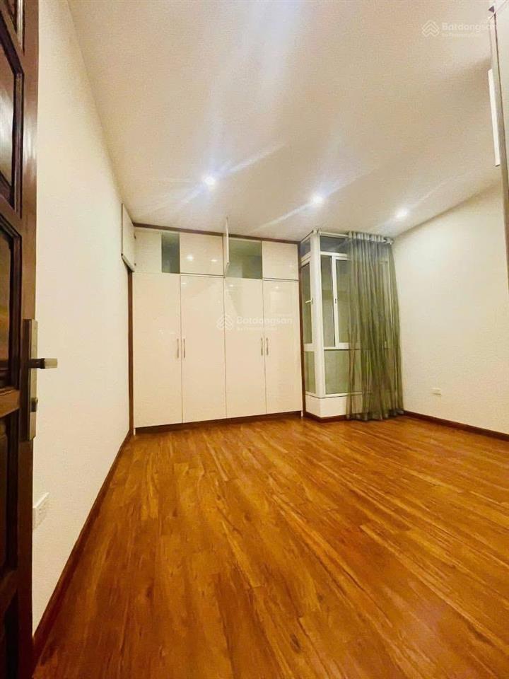 Gần ô tô tránh phố kim ngưu, phân lô, thang máy, ngõ nông thông kinh doanh tốt, sđđc 52m2*5t