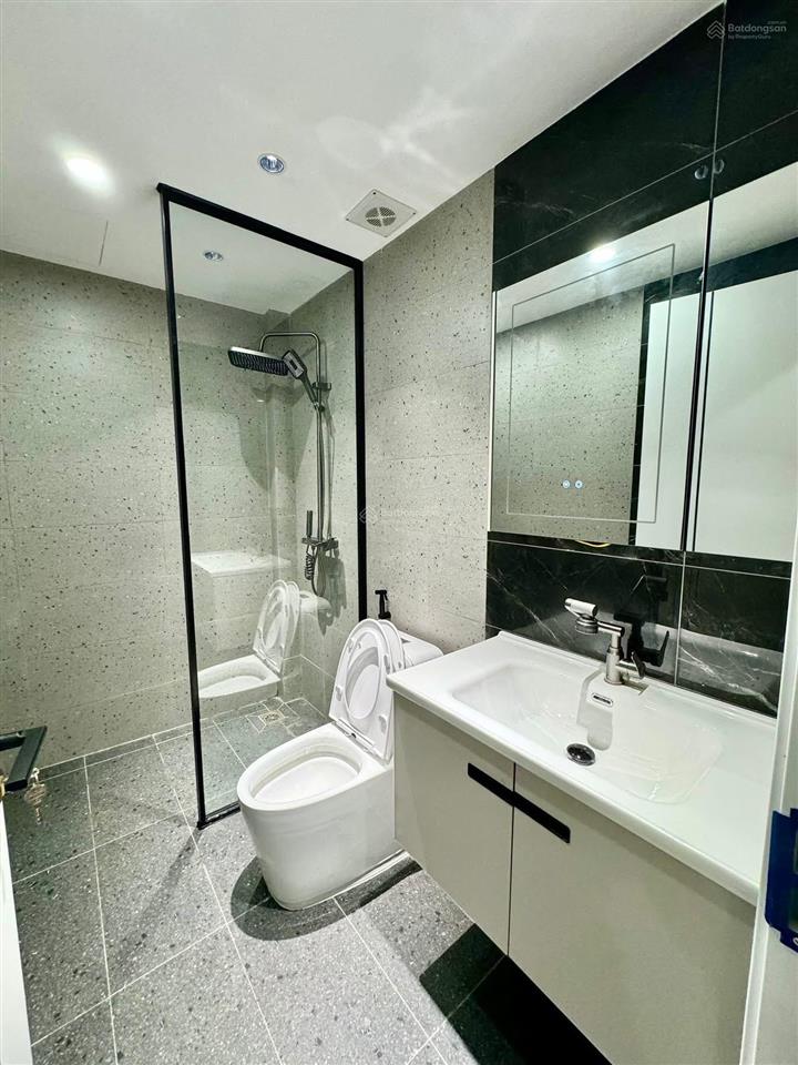 Giá sốc phố minh khai, ngõ nông thông kinh doanh, 2 thoáng sáng tự nhiên, chủ tặng nt, lô góc 50m.