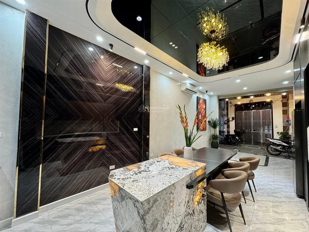 Giá sốc phố minh khai, ngõ nông thông kinh doanh, 2 thoáng sáng tự nhiên, chủ tặng nt, lô góc 50m.