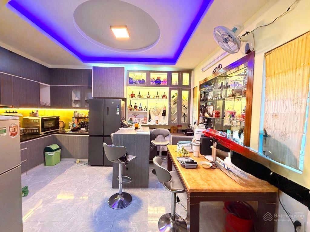 Bán nr 3pn, 3wc, 44m2 tại nguyễn duy cung, p 12, gò vấp, 6,1 tỷ vnd