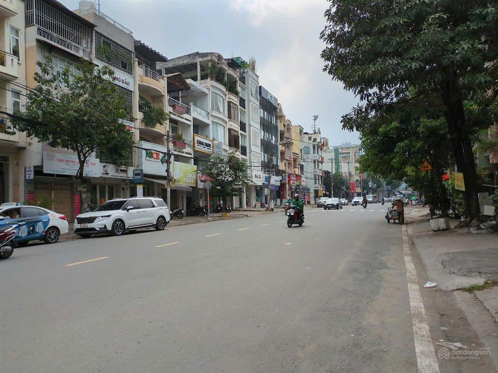 Bán nhà đẹp! 4 tầng  52m2  oto đỗ cửa  chu văn an, p12  chỉ hơn 9t xíu.