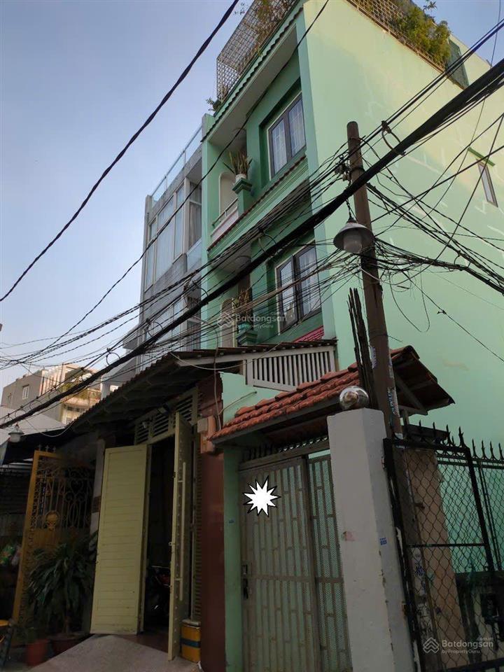 Bán nhà chdv sát mt bùi đình túy 101m2 (10x10,3m) nhà có sân 10pn đang có dòng tiền