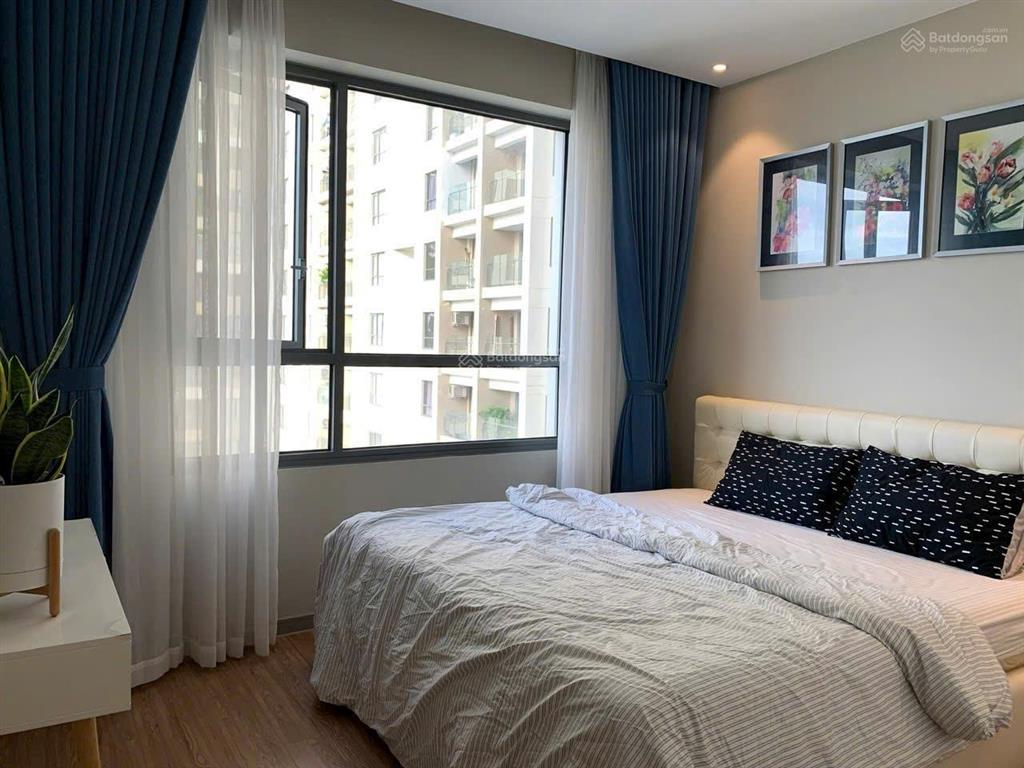 Chủ bán gấp căn hộ tại the gold view, bến vân đồn, q4, giá 3 tỷ, 69m2, view đẹp, giá tốt