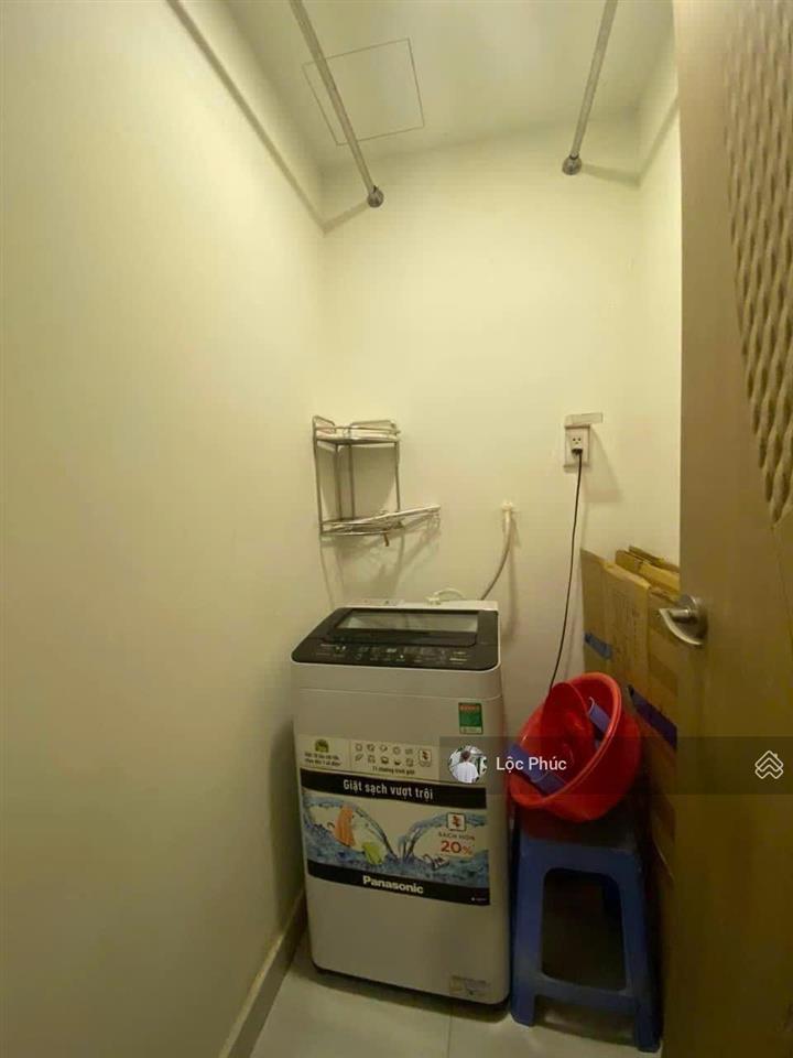 Chủ bán gấp căn hộ riva park, giá 1 tỷ 990, 68m2, 2pn, 2wc, q4, hcm