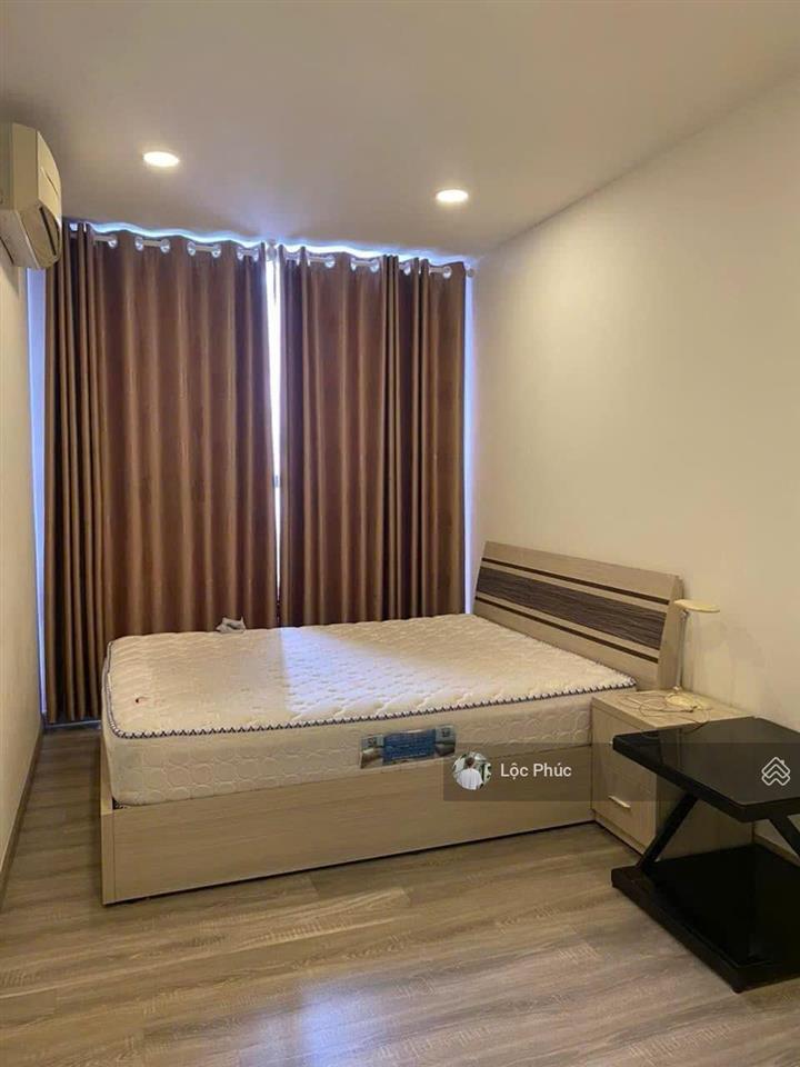 Chủ bán gấp căn hộ riva park, giá 1 tỷ 990, 68m2, 2pn, 2wc, q4, hcm