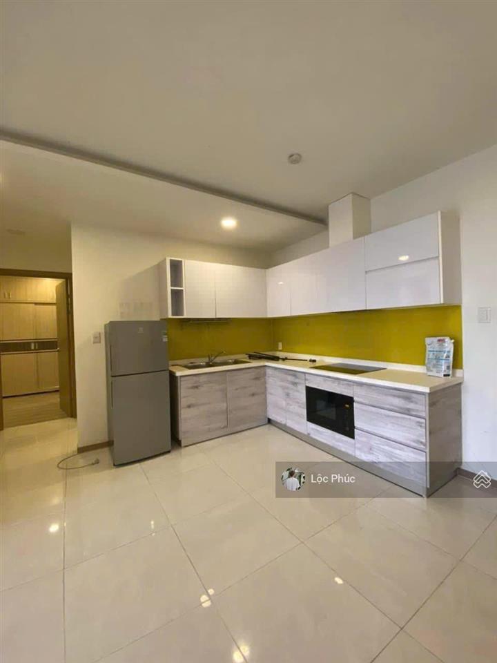 Chủ bán gấp căn hộ riva park, giá 1 tỷ 990, 68m2, 2pn, 2wc, q4, hcm