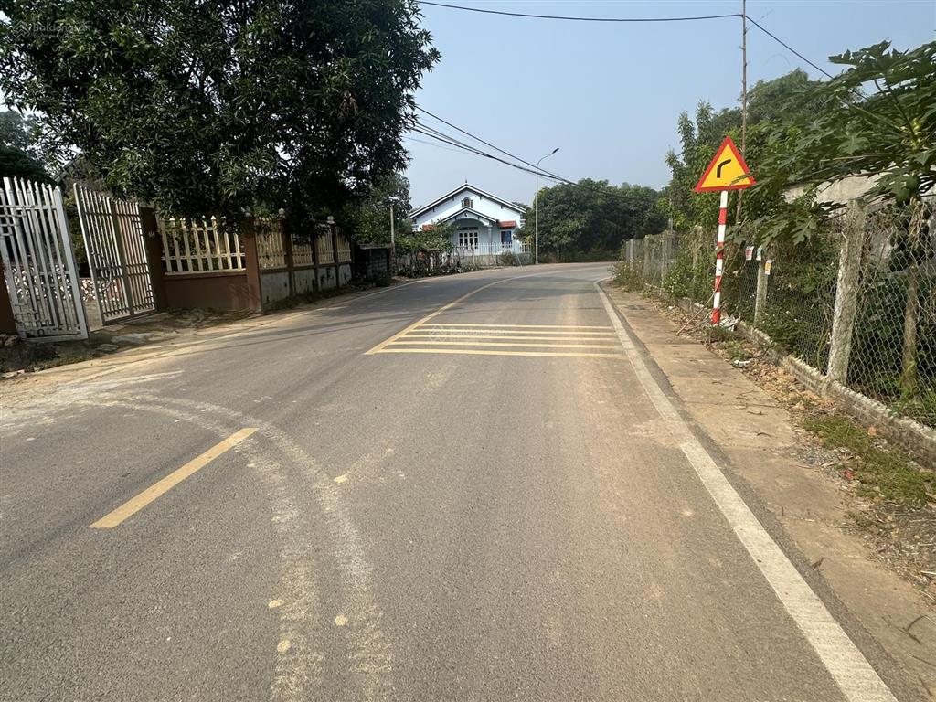 Bán đất tại cẩm lĩnh, 1 tỷ, 100 m2, hàng hiếm tại đẹp, nhiều tiện ích