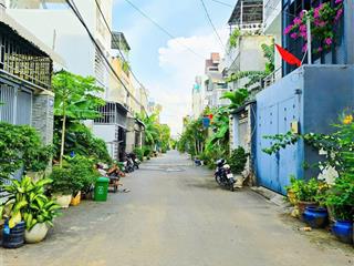 Nhà 1 trệt 1 lầu chỉ 3ty990 đường trường lưu, gần chợ long trường giá tốt nhất khu vực