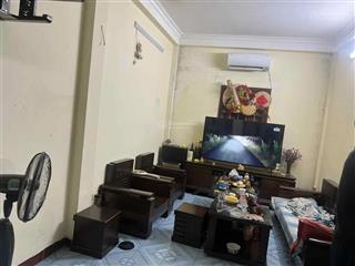 Bán nhà chính chủ phố 8/3,quận hai bà trưng. dt 70m2 x mt 5m. giá đầu tư chỉ 12.4tỷ