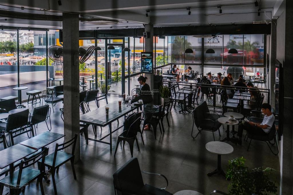 Cho thuê 2mt phan văn trị đối diện emart 15x35m, dtsd 1200m2