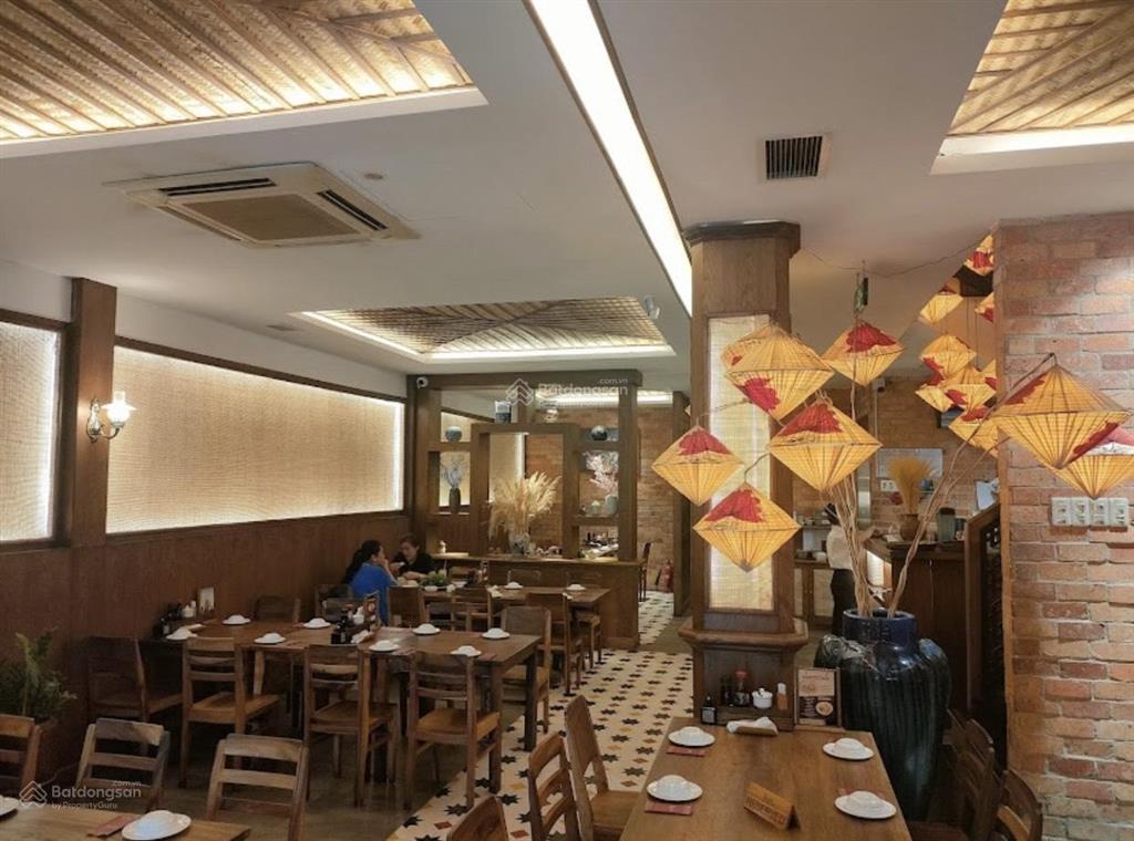 Chính chủ bán nhà mặt tiền nguyễn thị minh khai dt 8.5x22m xây hầm 7 lầu giá 66 tỷ